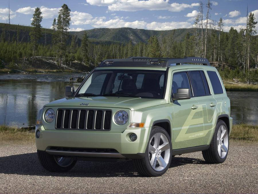  Jeep Patriot EV Concept 2009 года  (фото 6 из 12)